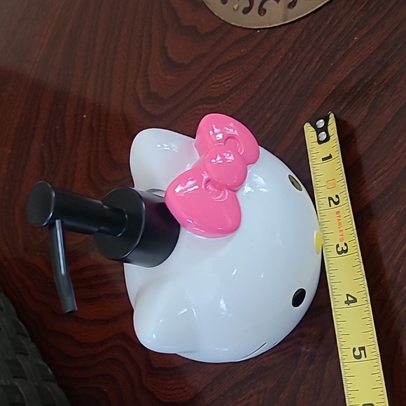🎀Hello Kitty Soap Head Dispenser - Picture 6 of 6